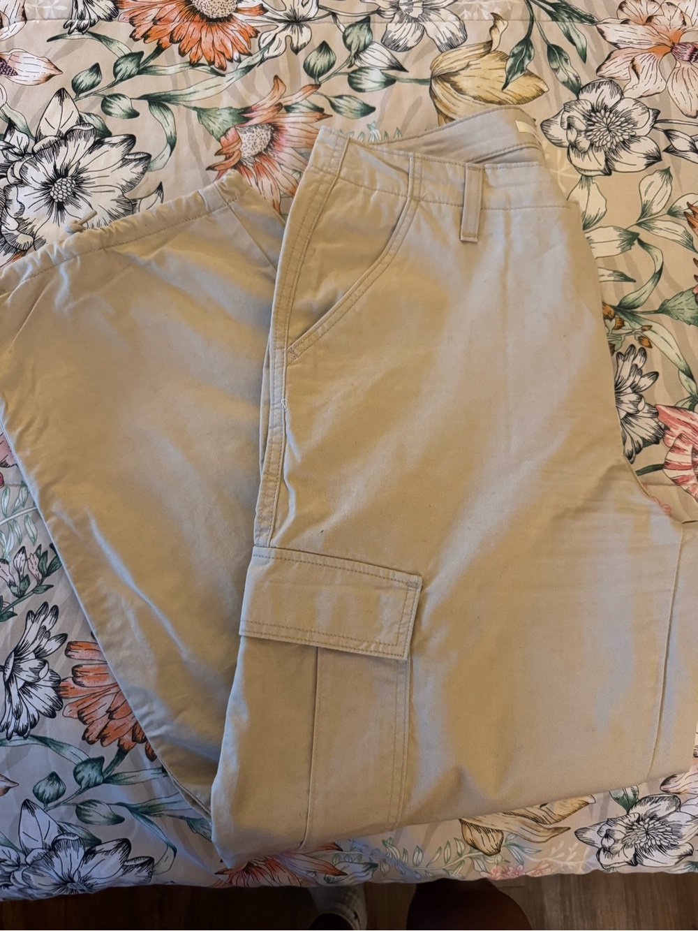 Women’s Cargo Pants in Khaki - Classic 94 Baggy